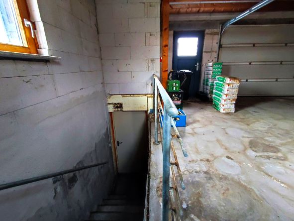 Treppe zum Untergeschoss Wohnhaus