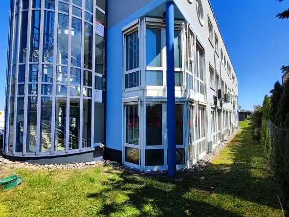 Gesamtansicht des Bürogebäudes Maieräckerstraße in Rottenburg
