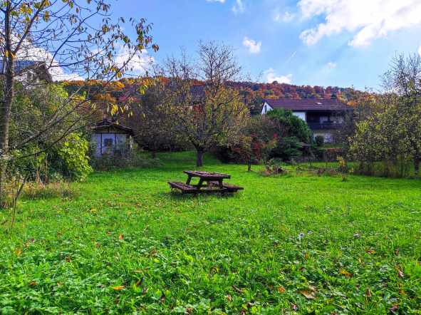 Wohnhaus mit großem Garten in Rottenburg-Bieringen -kaufen- hauskauf-rottenburg