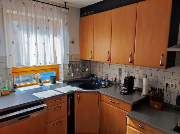 Moderne Einbauküche in Rottenburg-Weiler.