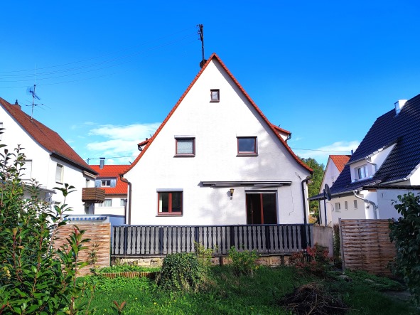 einfamilienhaus-mieten-rottenburg am neckar in sehr zentraler Wohnlage