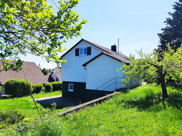 Ostseite des Gebäudes in der Bischof-von-Keppler-Straße – Haus kaufen Rottenburg