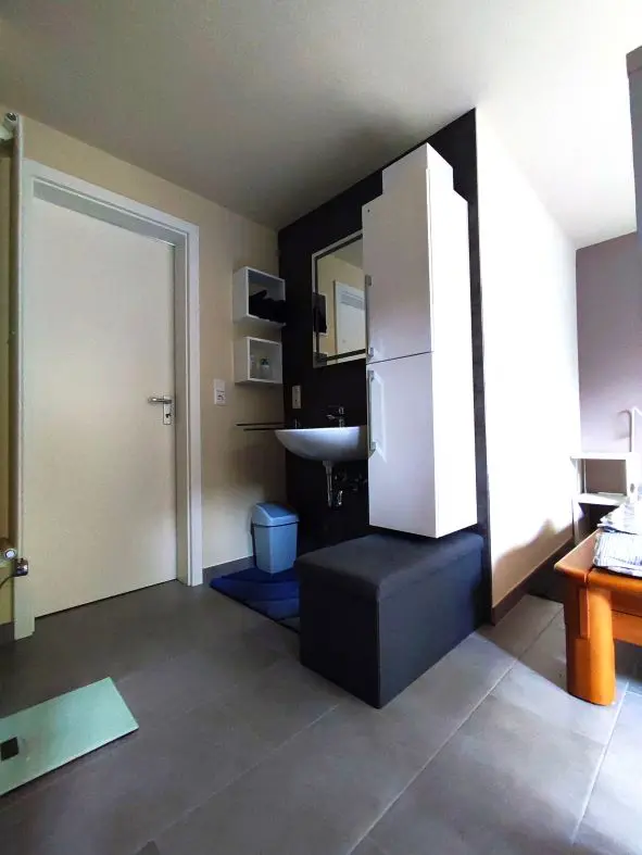 offenes, modernes Bad im Untergeschoss