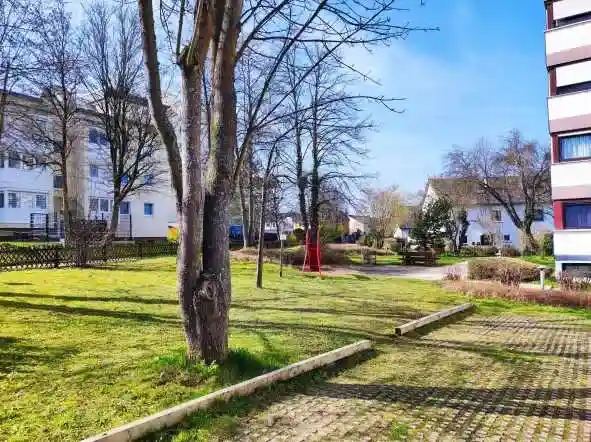 Spielplatz vor der Anlage